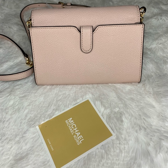 Micahro kors crossbody - Picture 6 of 9